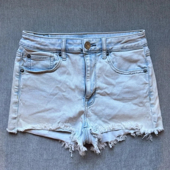American Eagle Outfitters Pants - American Eagle Denim Shorts - Light wash, size 6